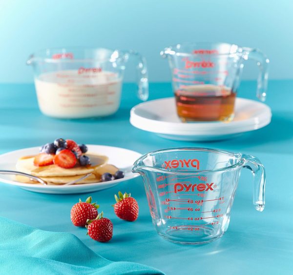 Pyrex - Juego de 3 tazas medidoras de vidrio templado, para líquidos, incluye medidas de 1, 2 y 4 tazas, aptas para lavavajillas, congelador, microondas y horno, esenciales de cocina - Imagen 4