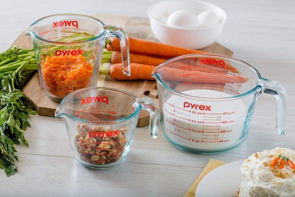 Pyrex - Juego de 3 tazas medidoras de vidrio templado, para líquidos, incluye medidas de 1, 2 y 4 tazas, aptas para lavavajillas, congelador, microondas y horno, esenciales de cocina
