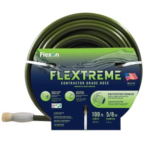 Manguera de grado contratista Flexon de 5/8 pulg. x 100 pies con protector y agarre